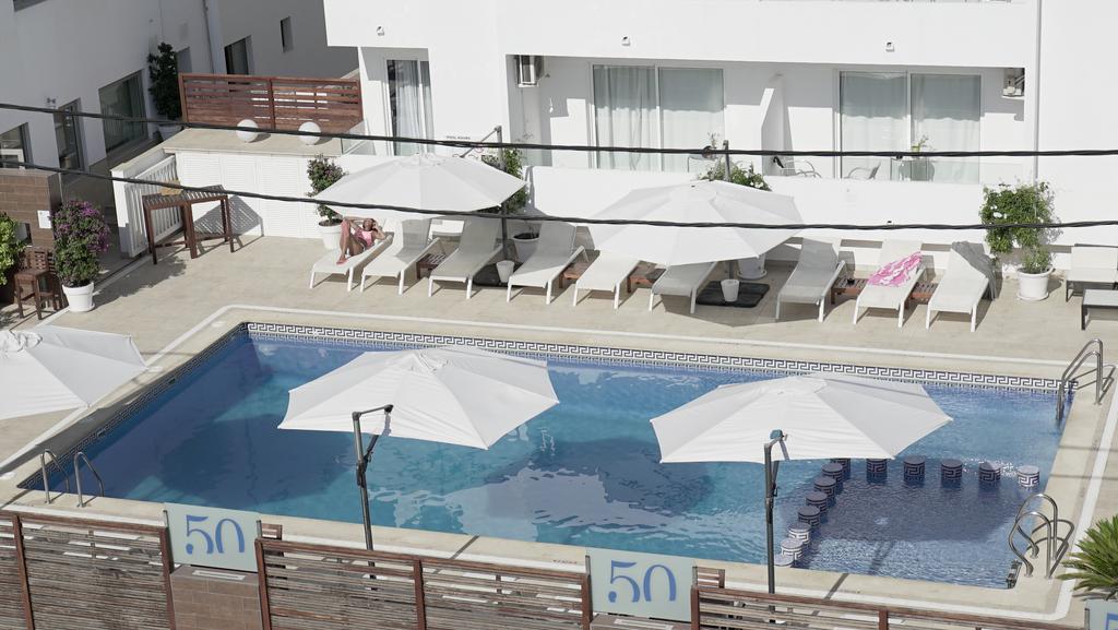 Aparthotel Fleming 50 - Adults Only Sant Antoni de Portmany Exterior foto