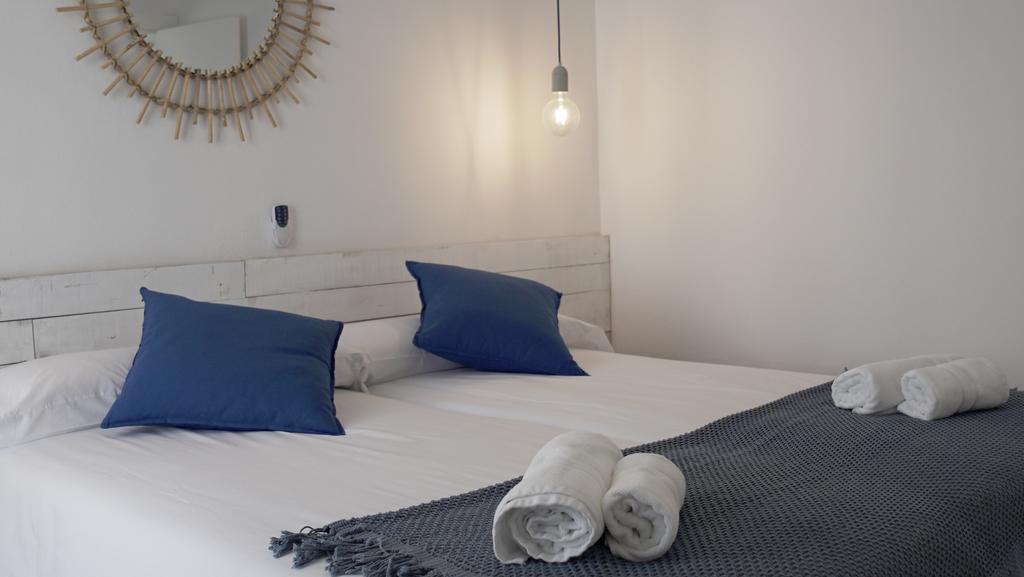 Aparthotel Fleming 50 - Adults Only Sant Antoni de Portmany Exterior foto