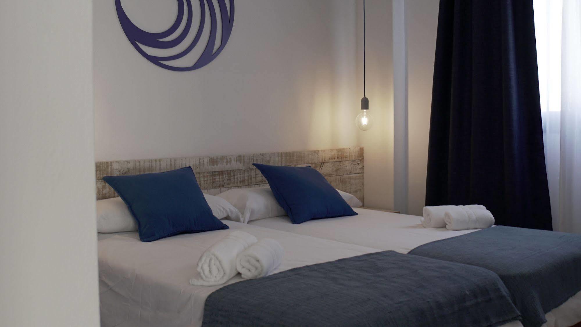 Aparthotel Fleming 50 - Adults Only Sant Antoni de Portmany Exterior foto